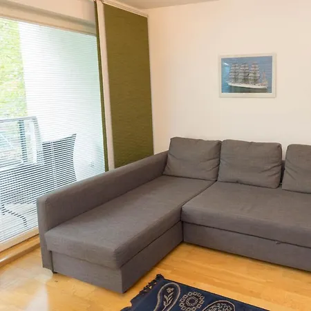 Riverhome Apartament Parnawa