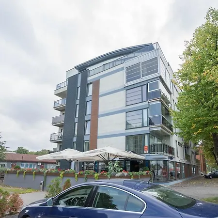 Riverhome Apartament Parnawa